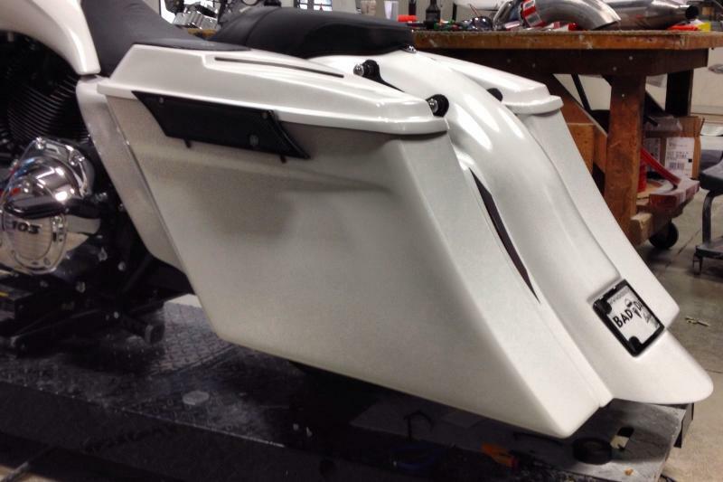 BAD DAD COMPETITION SERIES STRETCHED SADDLEBAGS FOR 93-2013